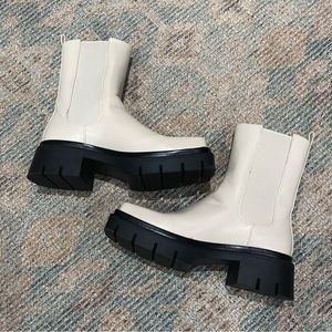 Women's Chunky Platform Chelsea Boots